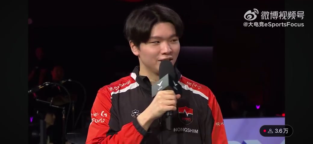 Kingen：第一局对线没有照预想 幸亏Doran用了闪现弥补了我的劣势